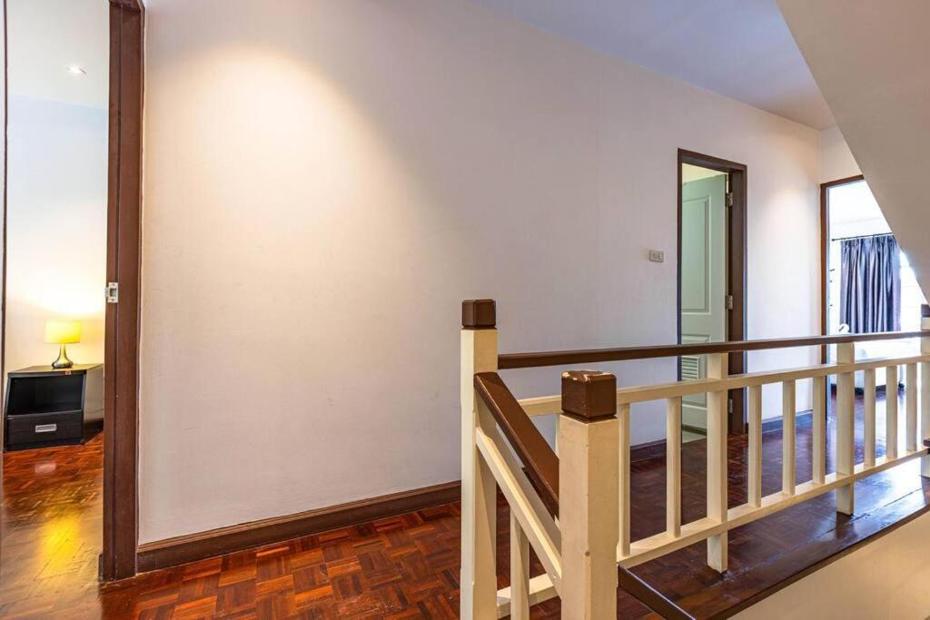 4 Bedroom Townhouse In Great Location! Huahin Kültér fotó