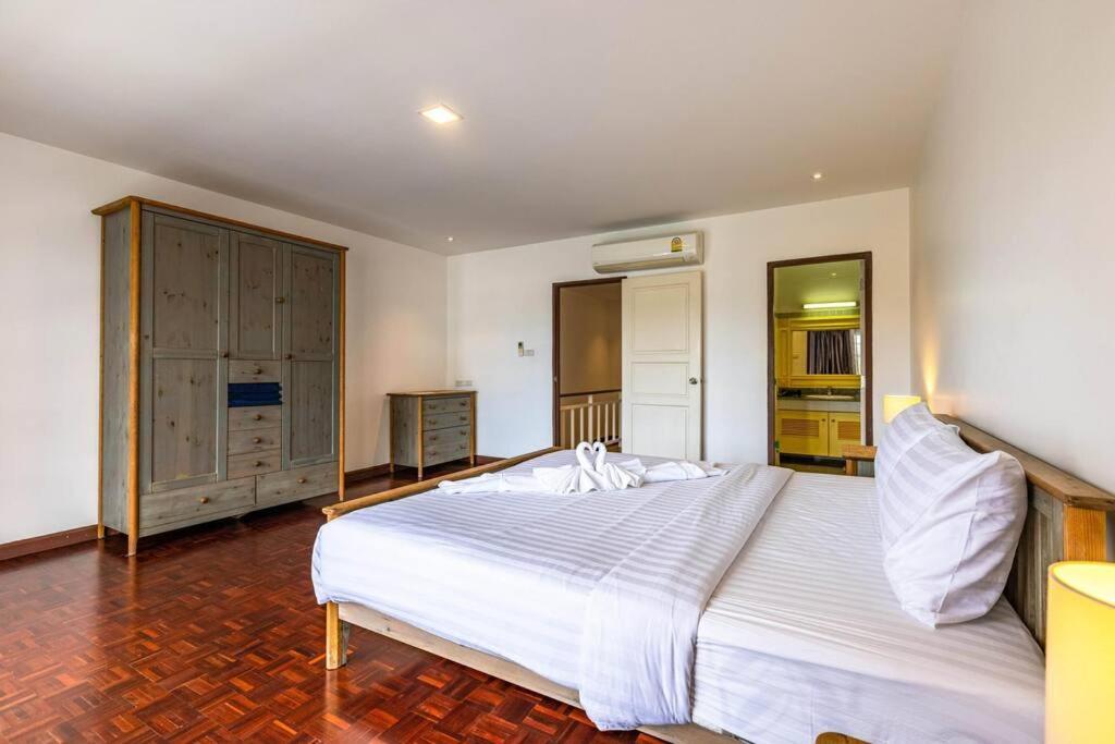 4 Bedroom Townhouse In Great Location! Huahin Kültér fotó