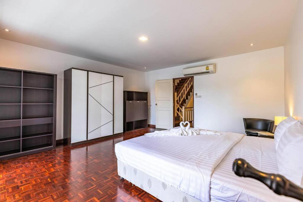 4 Bedroom Townhouse In Great Location! Huahin Kültér fotó