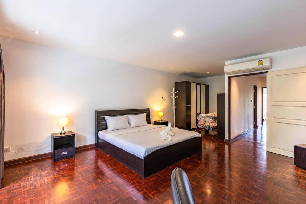 4 Bedroom Townhouse In Great Location! Huahin Kültér fotó