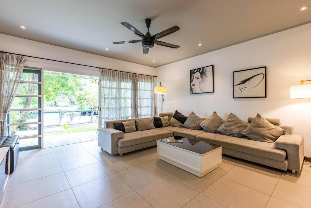 4 Bedroom Townhouse In Great Location! Huahin Kültér fotó