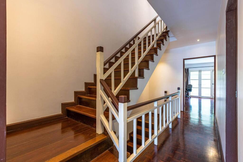 4 Bedroom Townhouse In Great Location! Huahin Kültér fotó